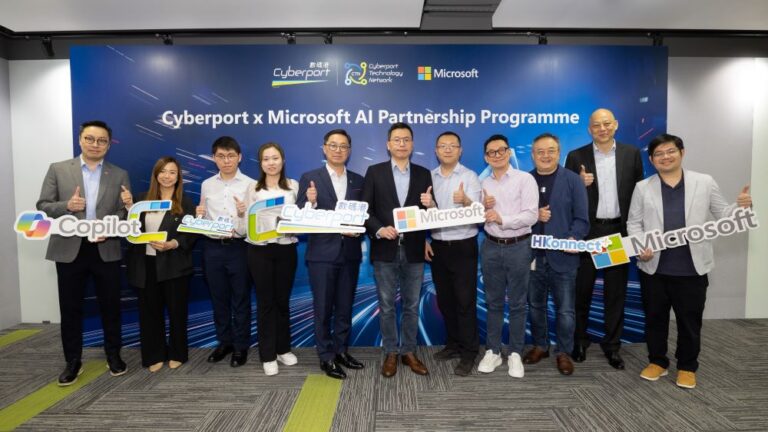 數碼港、Microsoft香港、及獲計劃挑選的初創企業