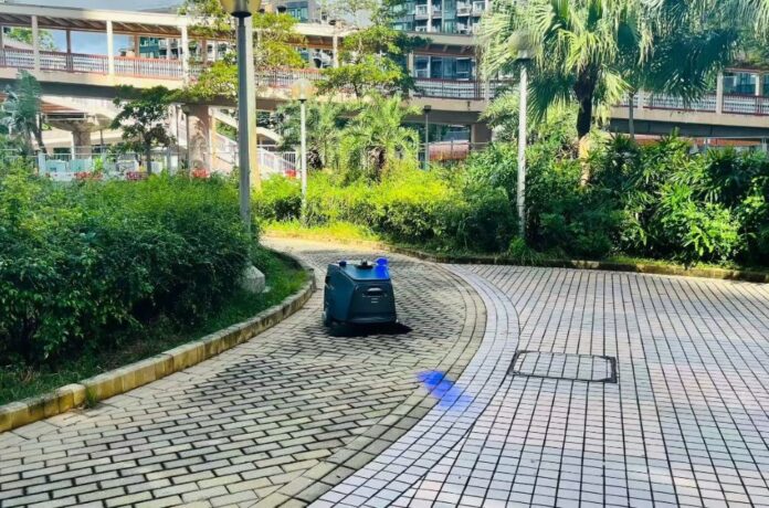 應對基孔肯雅熱傳播風險 Tobot戶外清掃機械人進駐天水圍屋苑 以科技阻截蚊蟲滋生源頭
